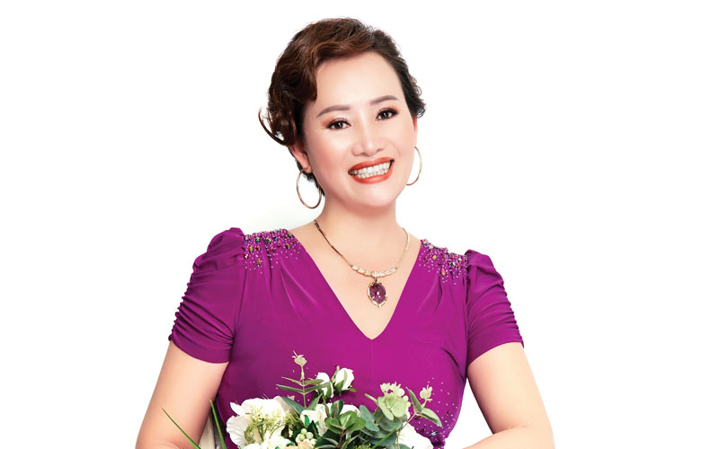 Nữ doanh nhân Phạm Nghĩa là tấm gương cho con cái noi theo