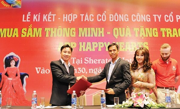 Lễ ký kết cổ đông công ty cổ phần Mua sắm thông minh – Quà tặng trao tay 4H APP HAPPY HEARTS